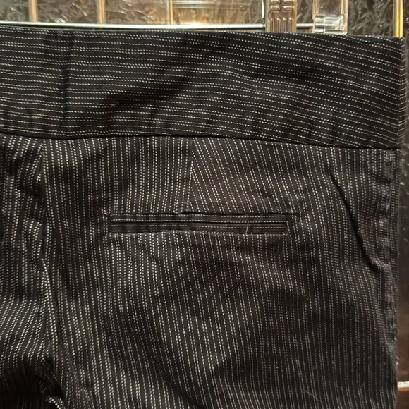 Candies capri pants size 7. - Picture 6 of 14